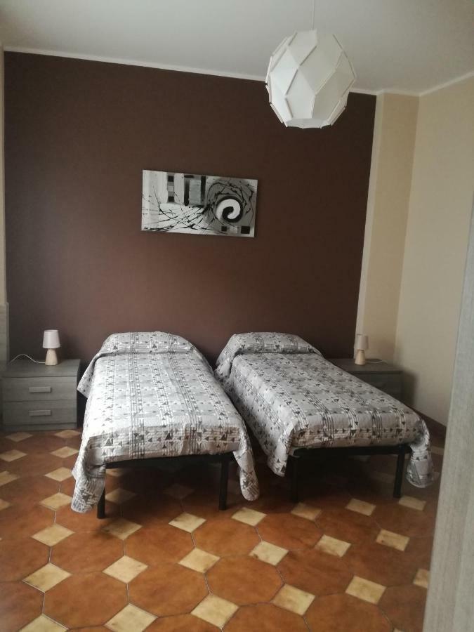 Casa Vacanza Petrulli Zafferana Etnea Exterior foto